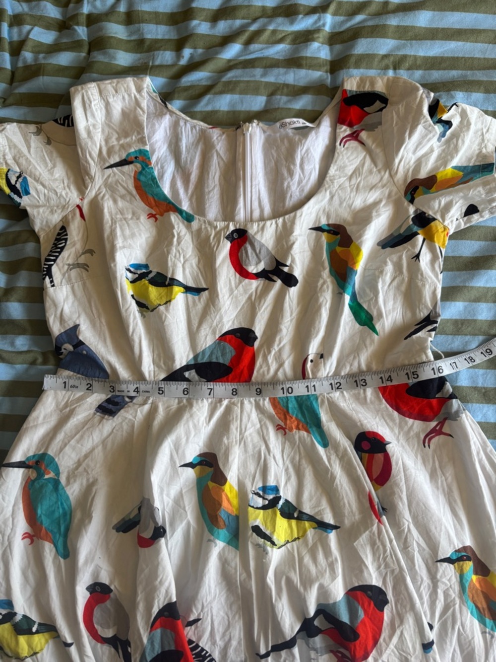 Eshakti White Retro Short Sleeve Bird Print Eclectic Dress - Picture 9 of 10